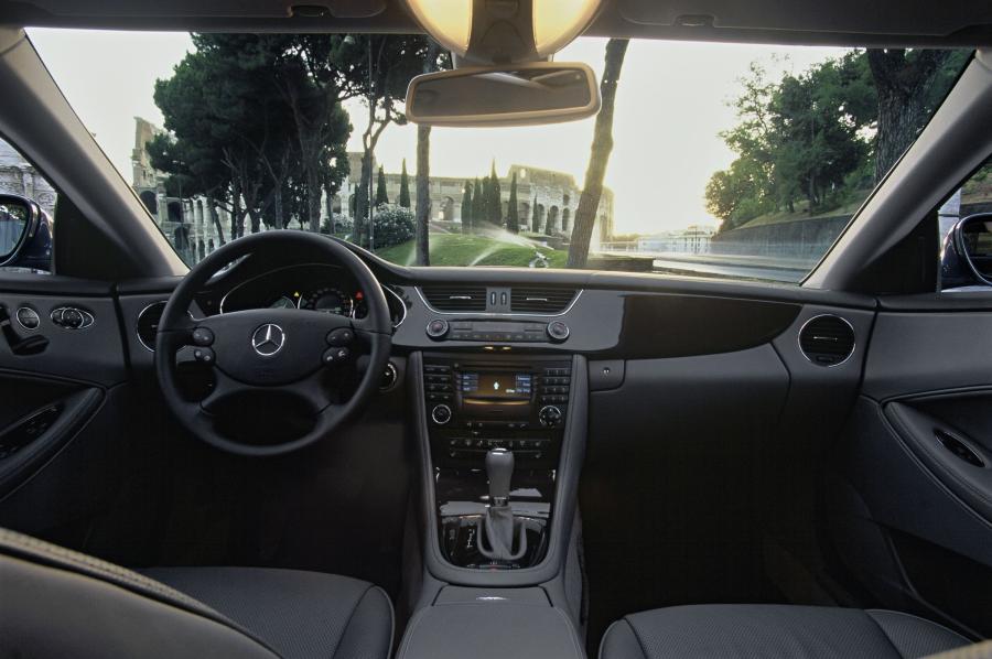  Mercedes-Benz CLS-Class 2005 года  (фото 77 из 343)
